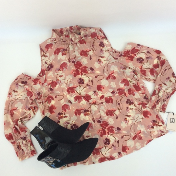 Ivanka Trump Tops - Ivanka Trump Blush Floral Blouse Cut Out Shoulder